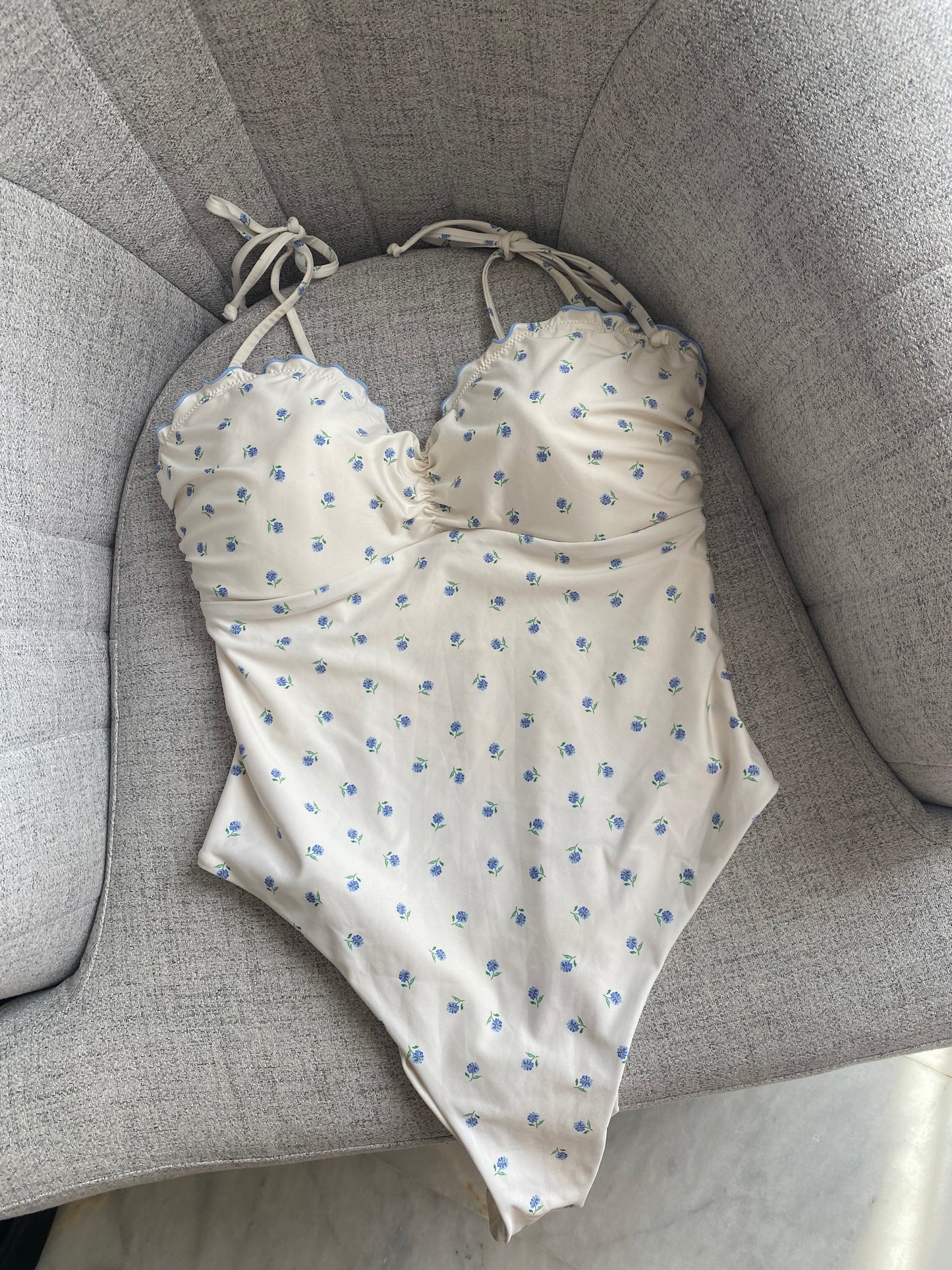 H&M | 44 eu