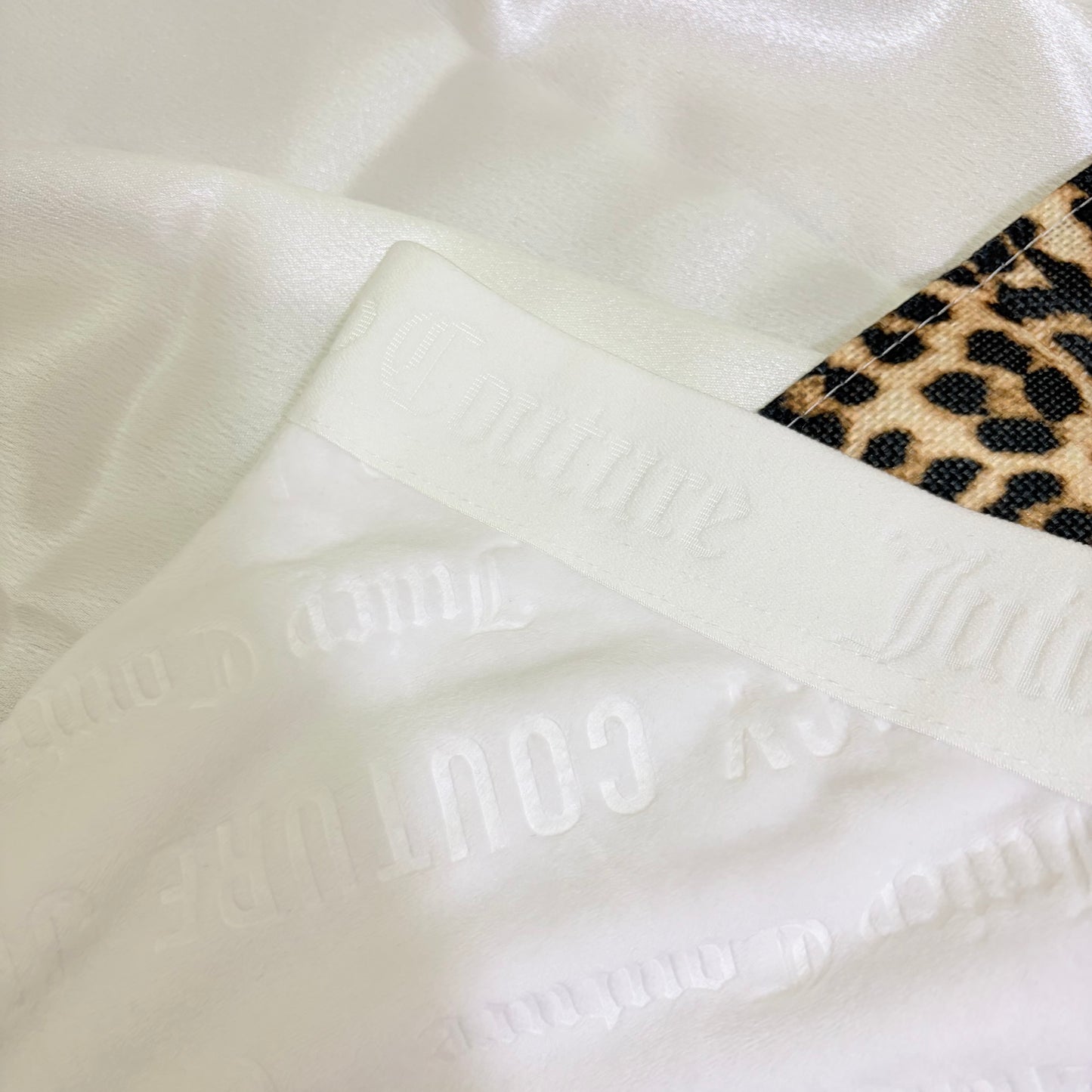 Juicy couture velvet short | L