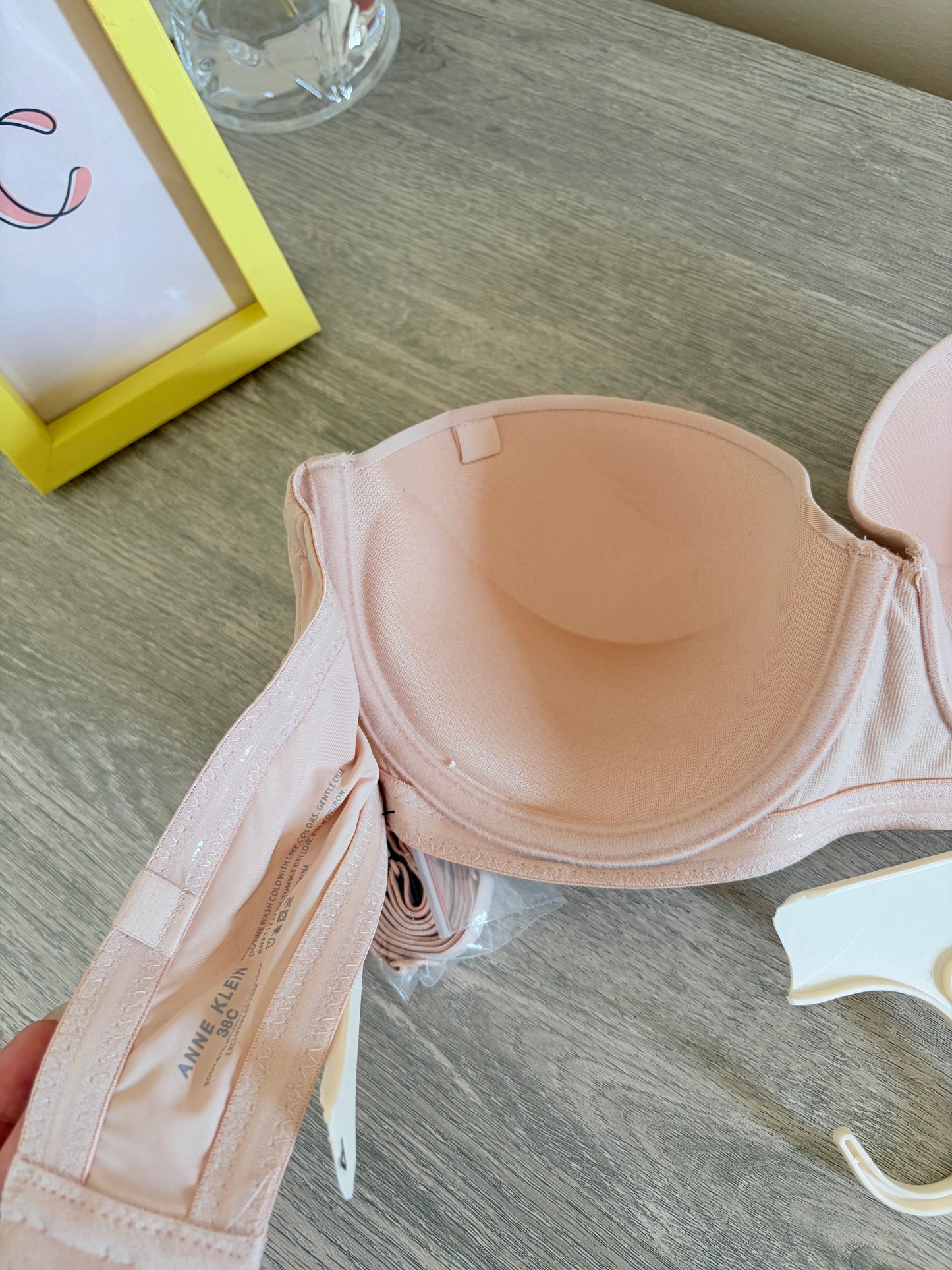 Anne klein strapless light push up bra