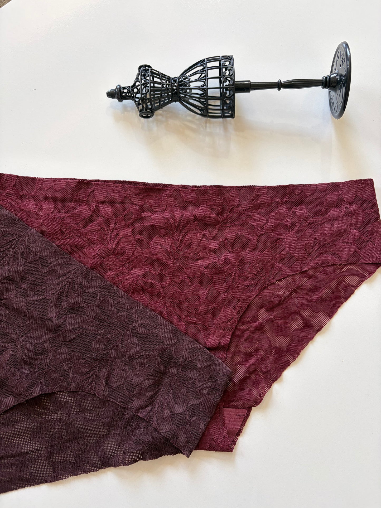 Adrienne vitadini set of 2 seamless panties | M