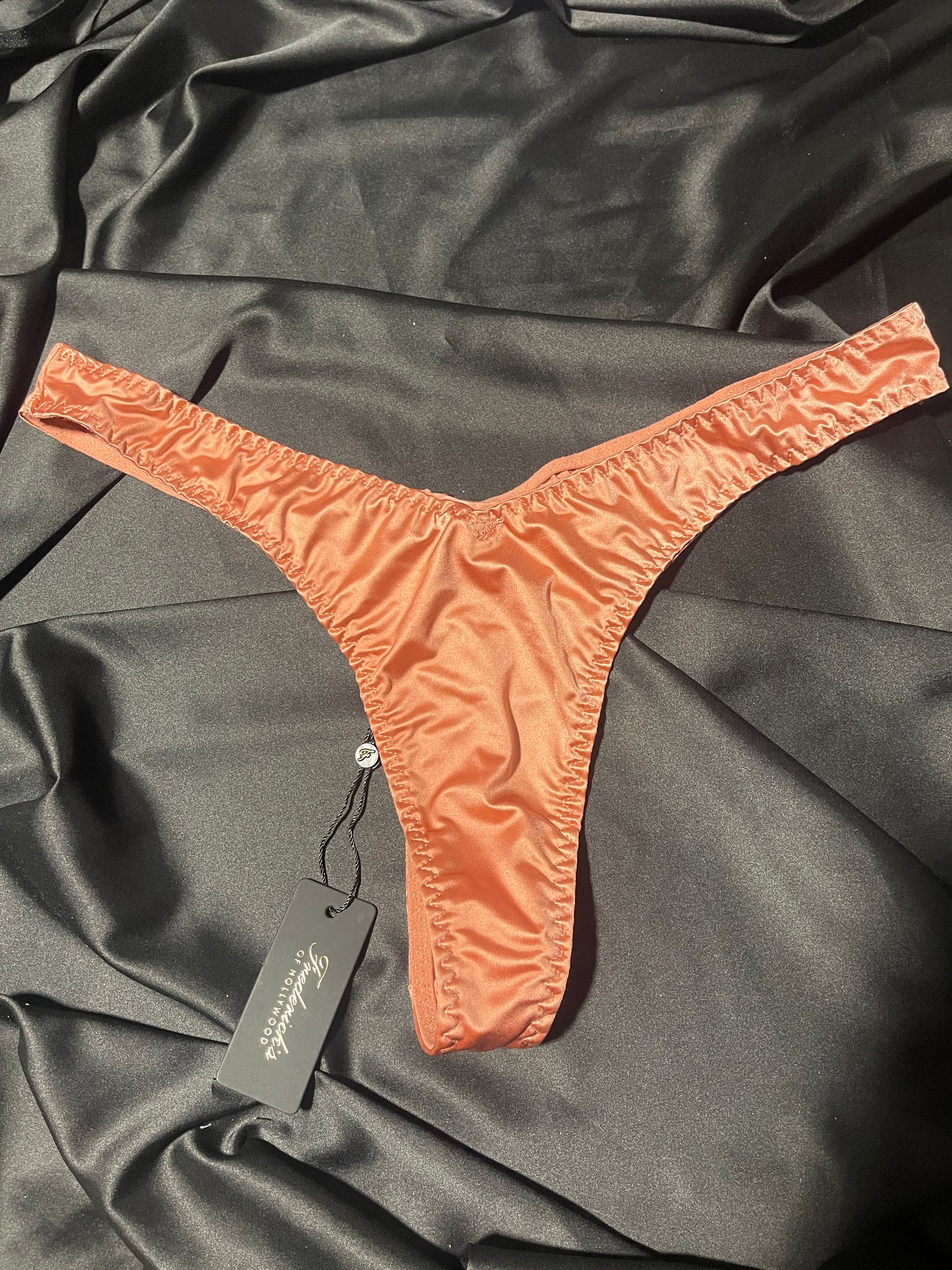 House of desire V shape thong
