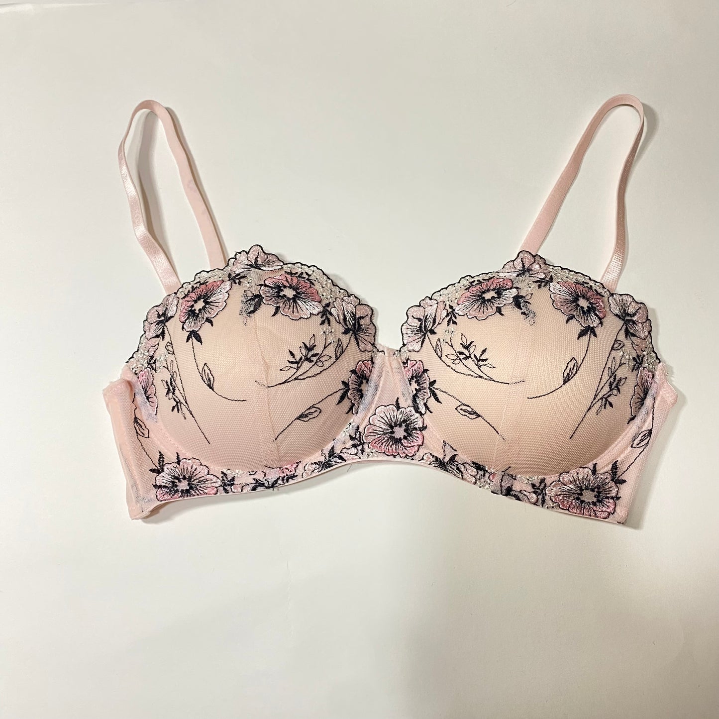 Nayomi bra