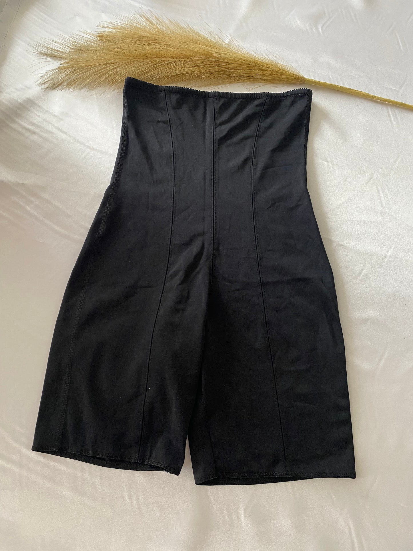 High waist shaper shorts
