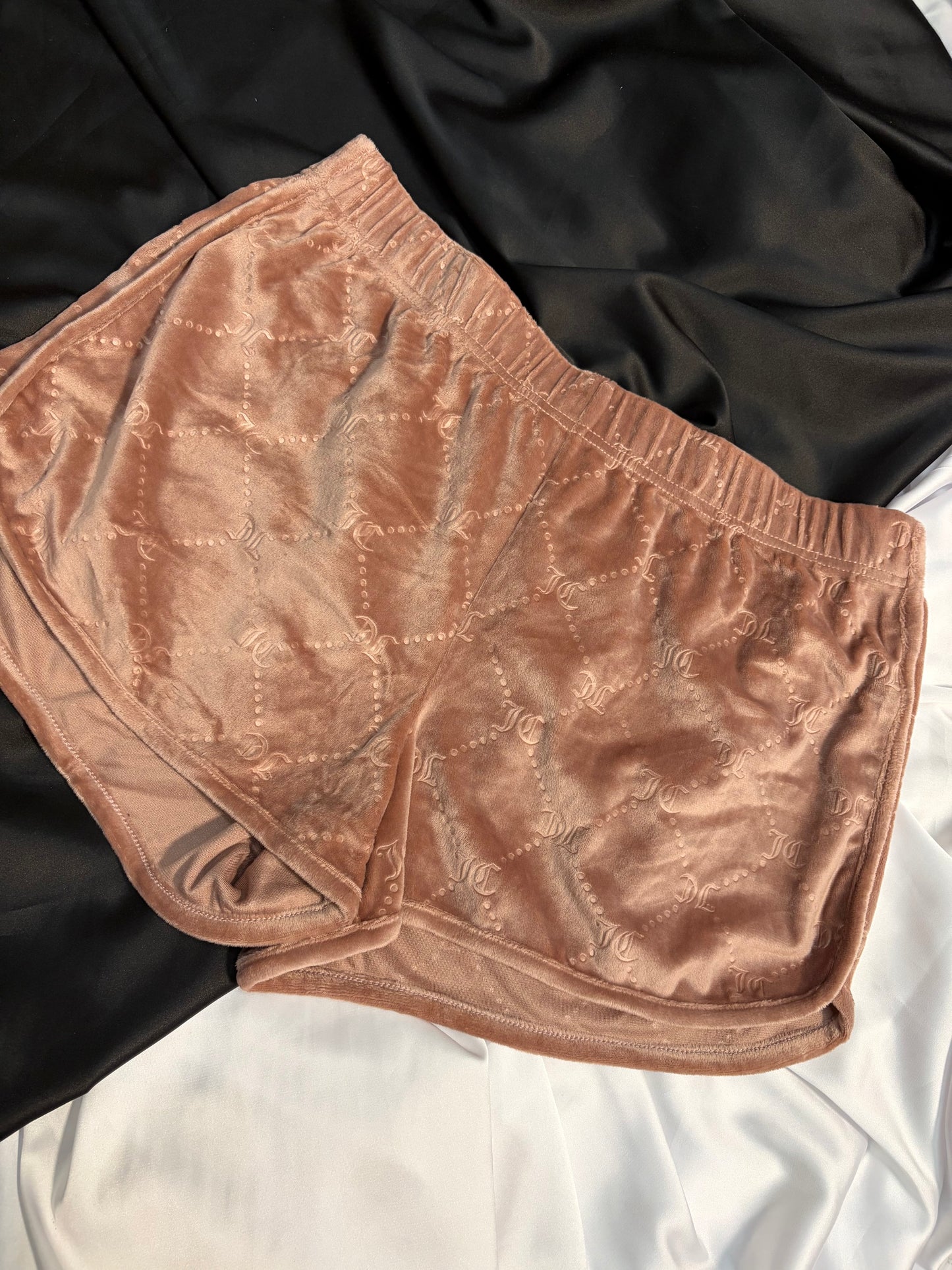Juicy couture velvet short | L
