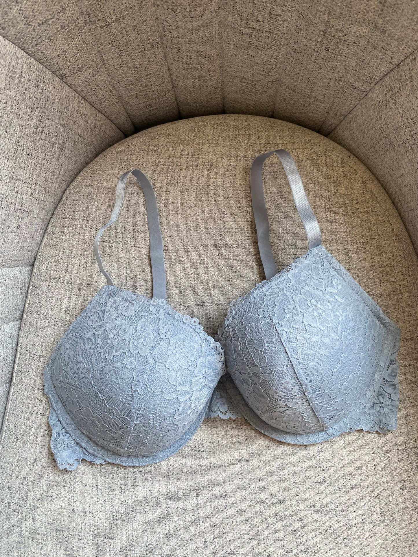 H&M | 38/85 D