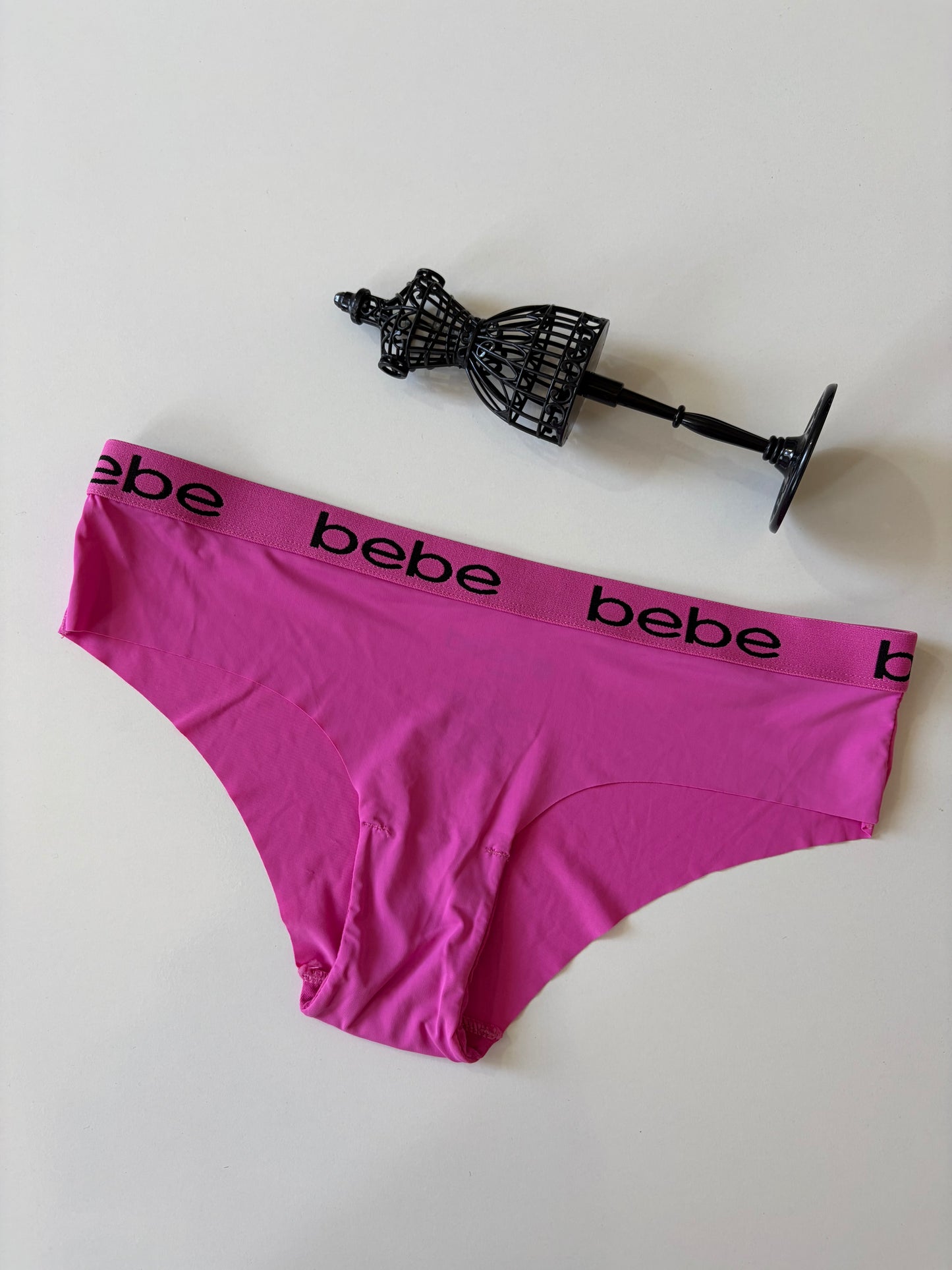 Bebe laser cut | M