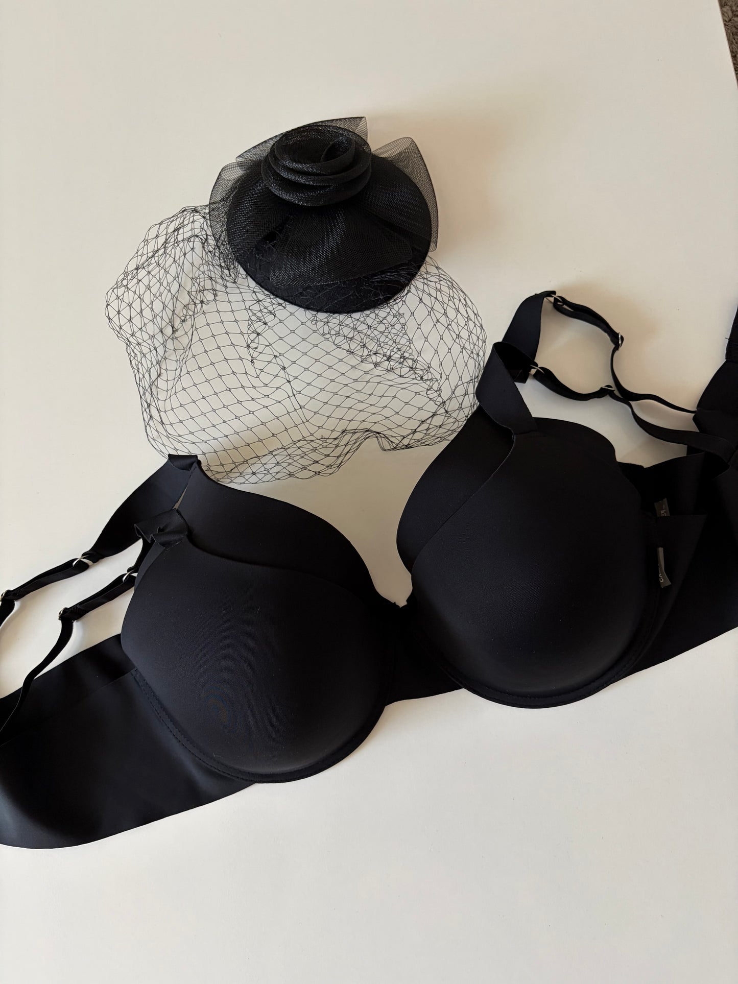 Vince camuto laser cut