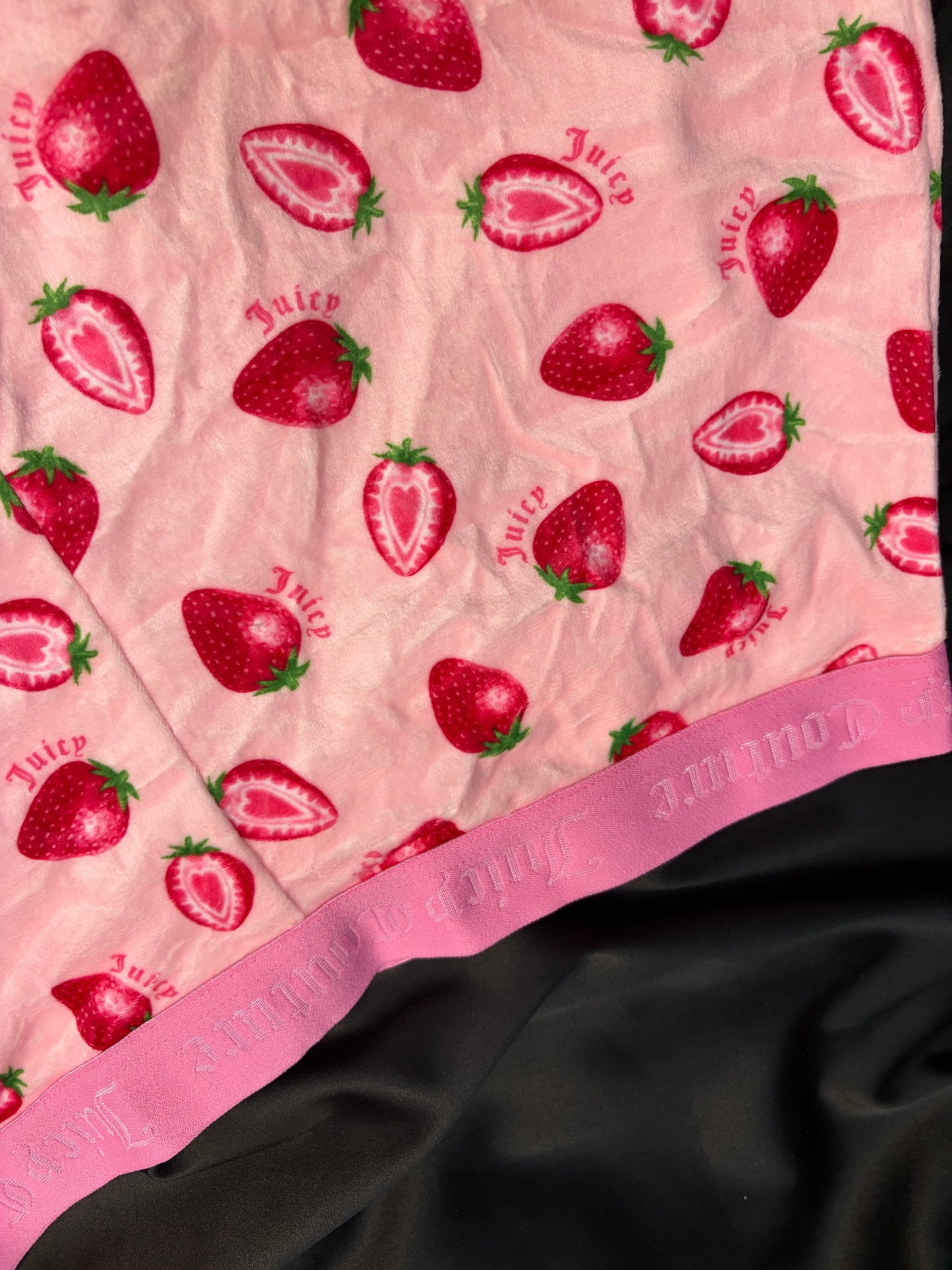 Juicy couture velvet short | L & XL