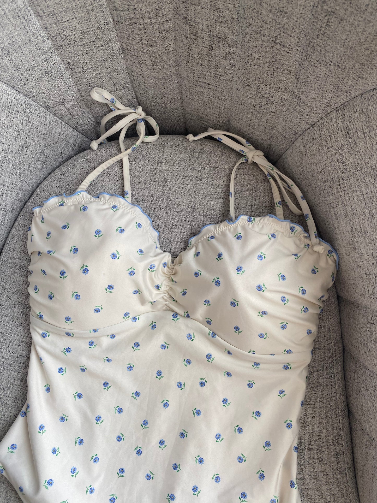 H&M | 44 eu