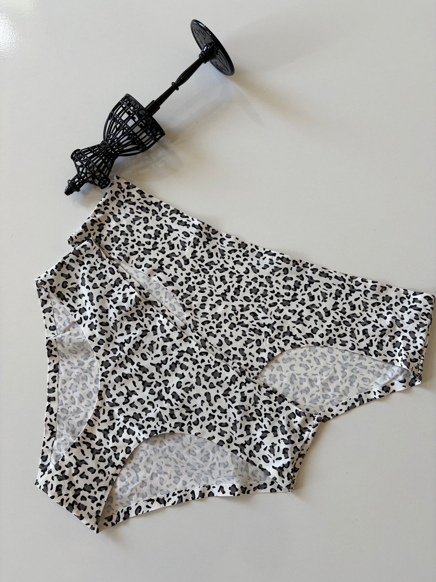 Leopard print laser cut panties | S & M