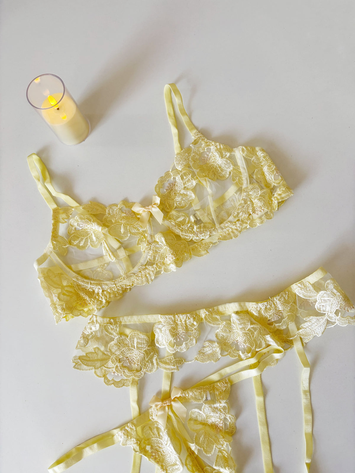 Butter yellow 3 pc lingerie set | L
