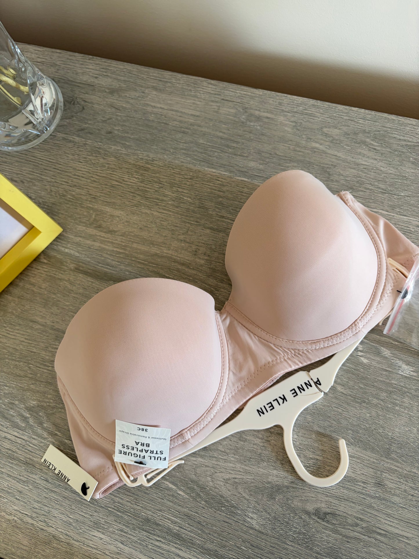 Anne klein strapless light push up bra