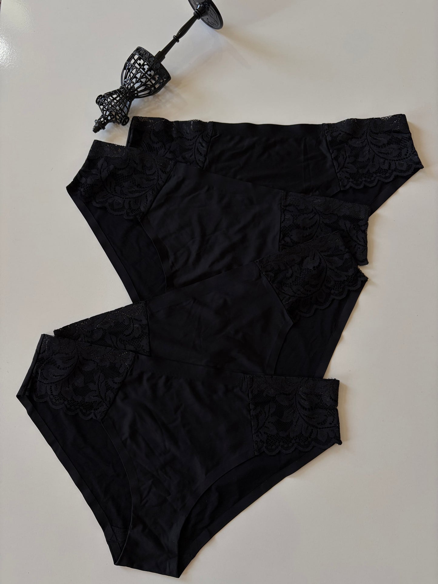 Laura ashley seamless panties | L