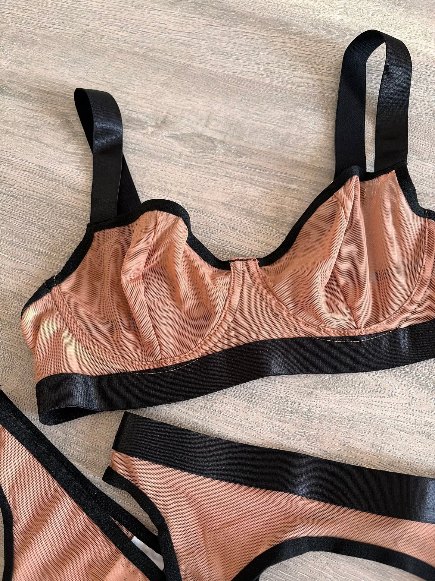 Embrace me lingerie set