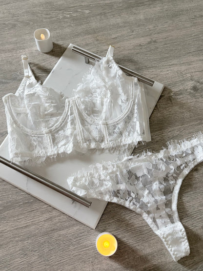 White Lace lingerie set