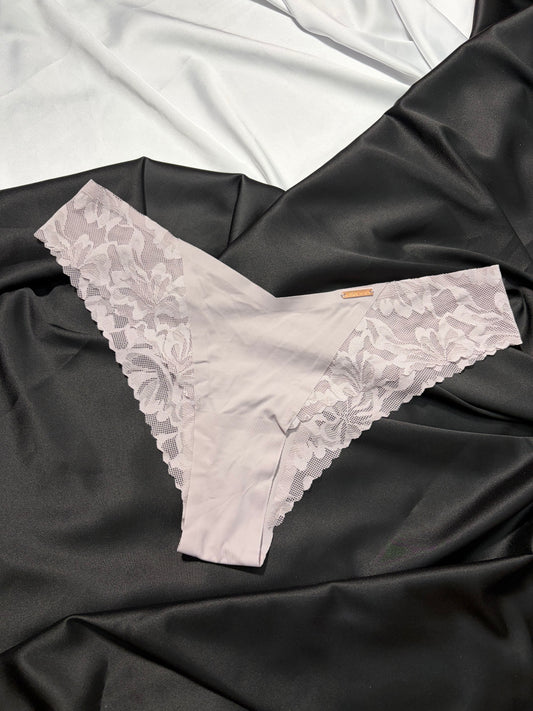 Danskin laser cut seamless V-shaped | L