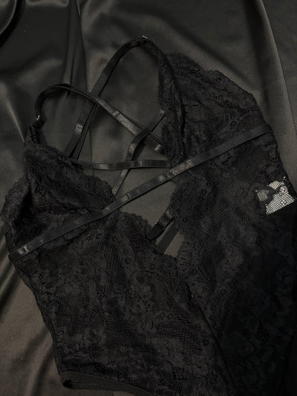 Gorgeous lace bodysuit | XS