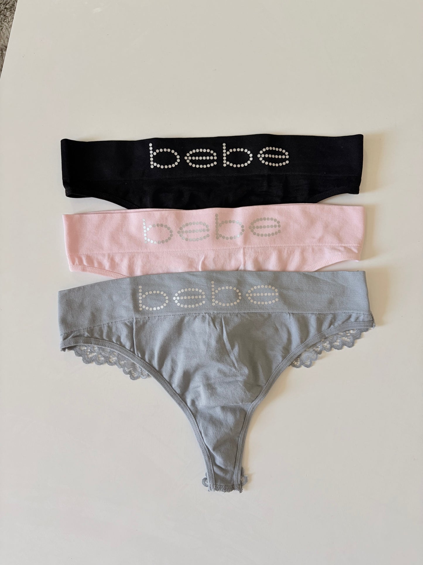 Bebe thongs