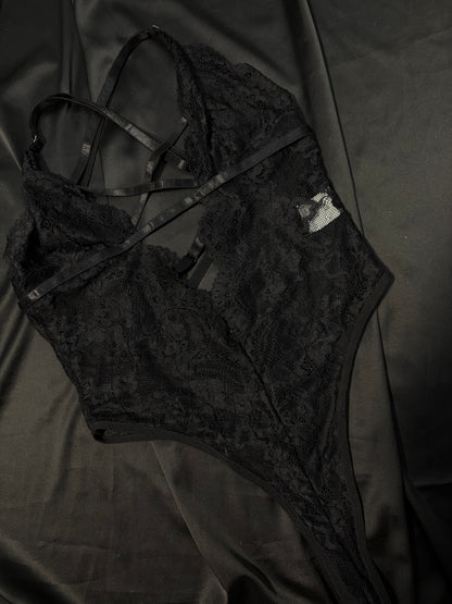 Gorgeous lace bodysuit | XS