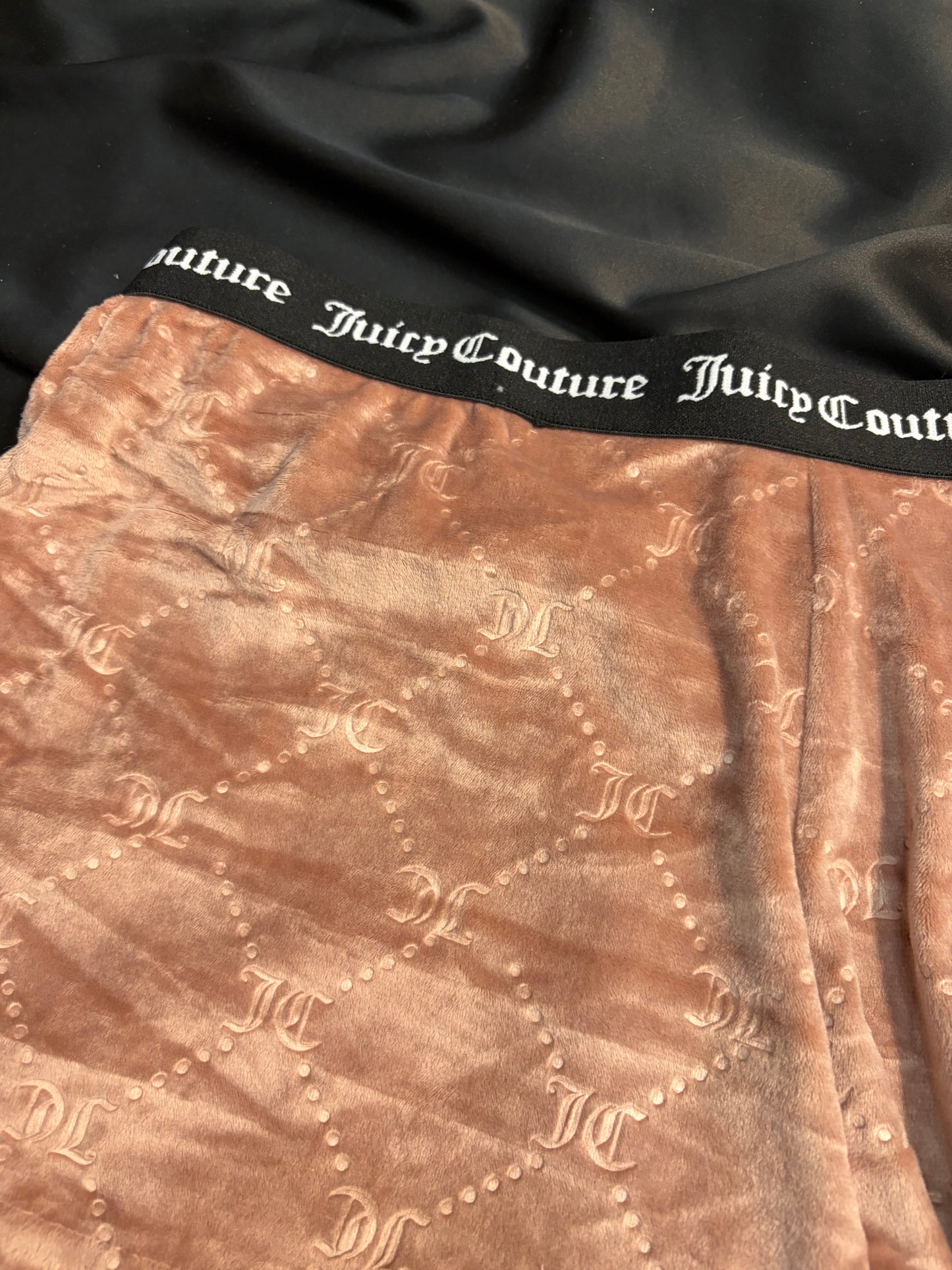 Juicy couture velvet short | XL