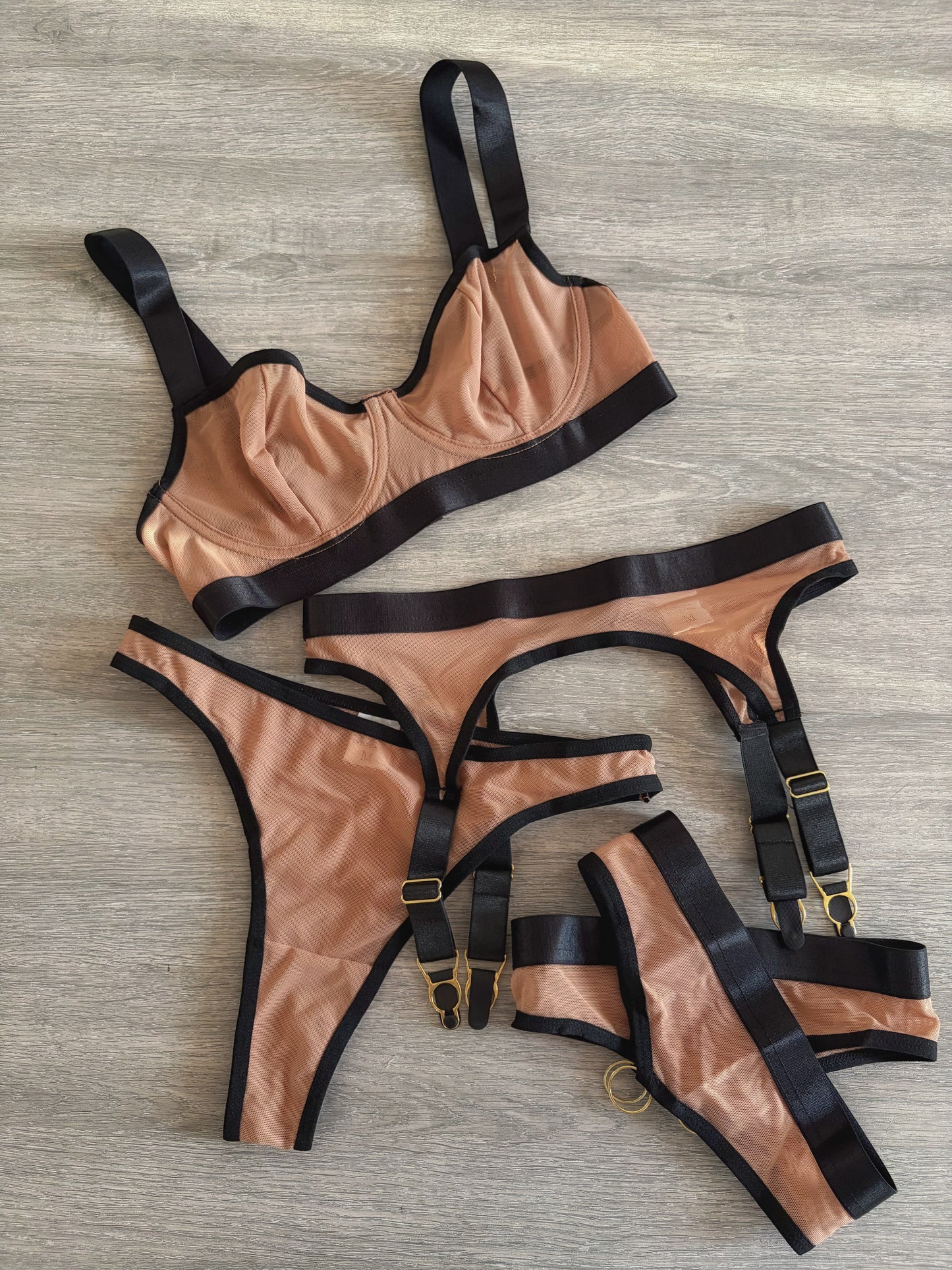 Embrace me lingerie set