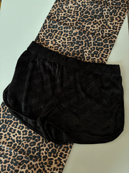 Juicy couture velvet shorts| L & XL