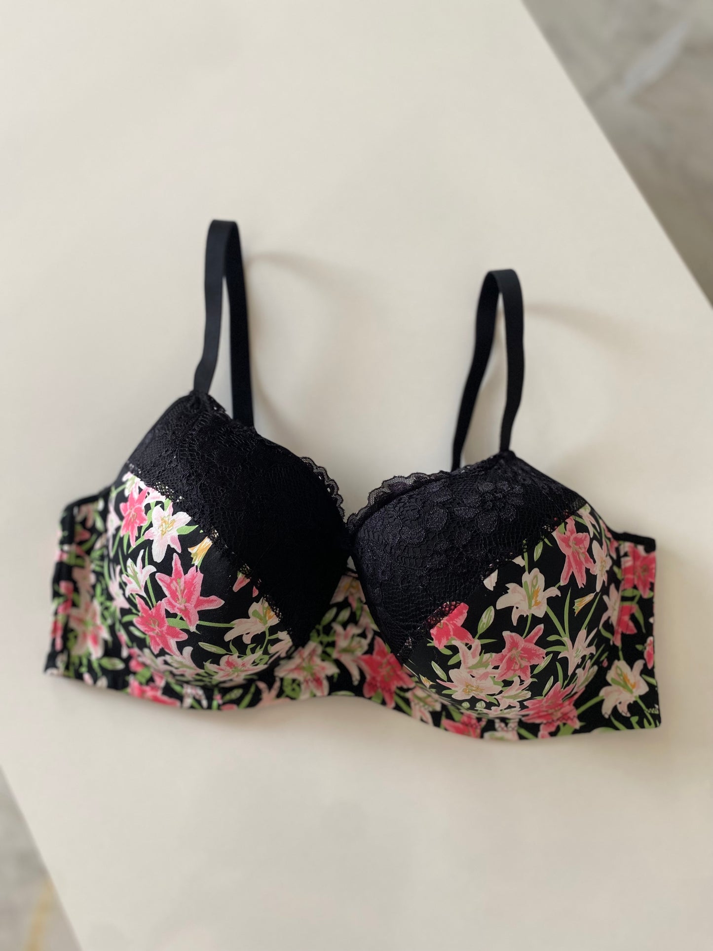 Floral print | 100 E