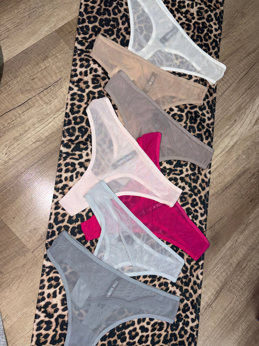 Steve madden thongs