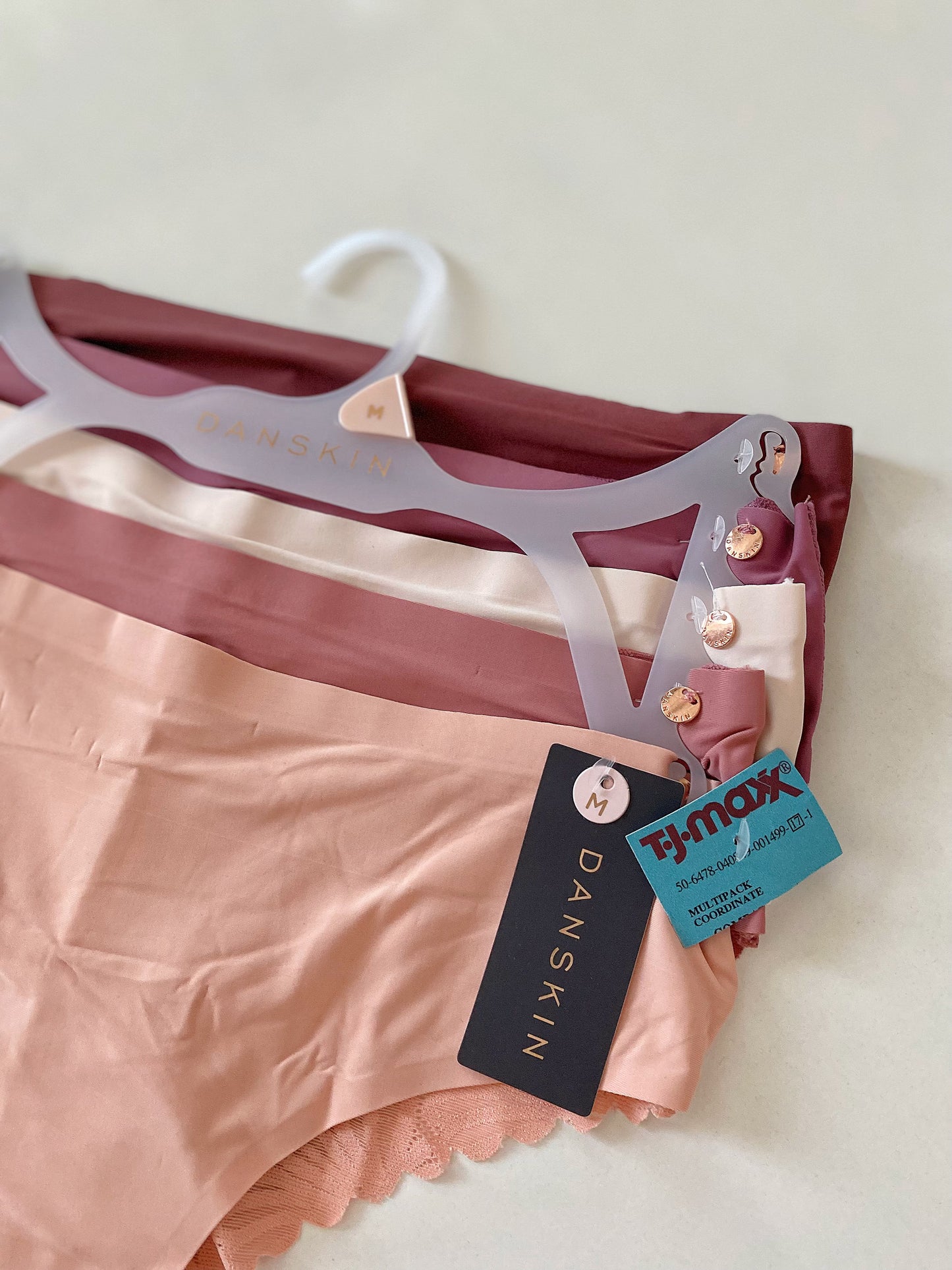 Danskin pack of 5 no show panties