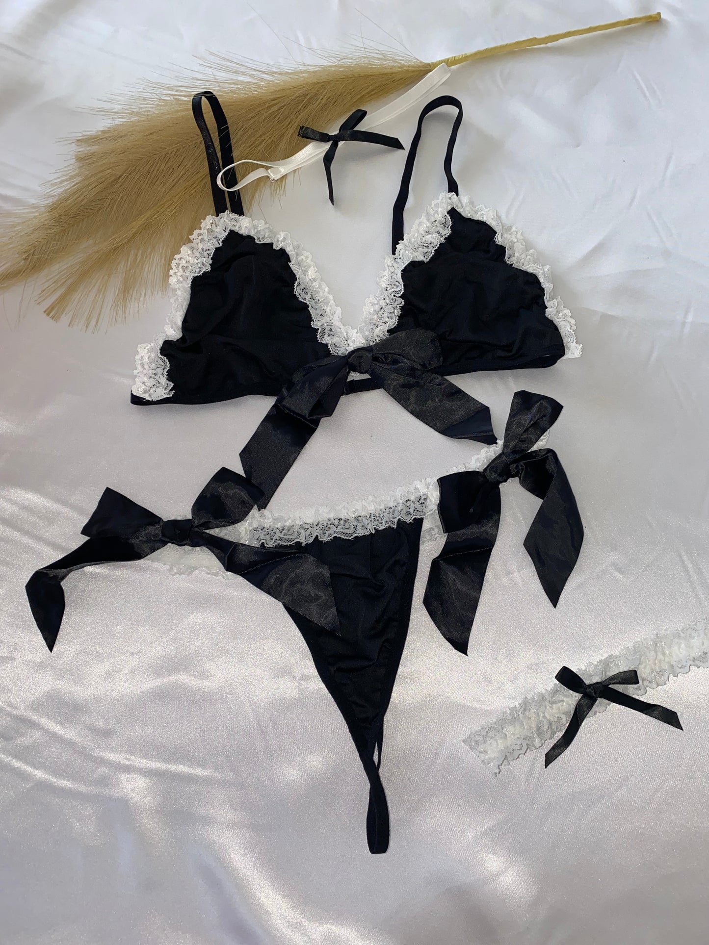 4 pc lingerie set