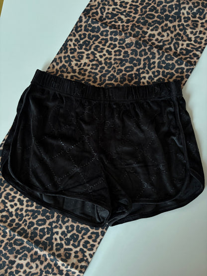 Juicy couture velvet shorts | M