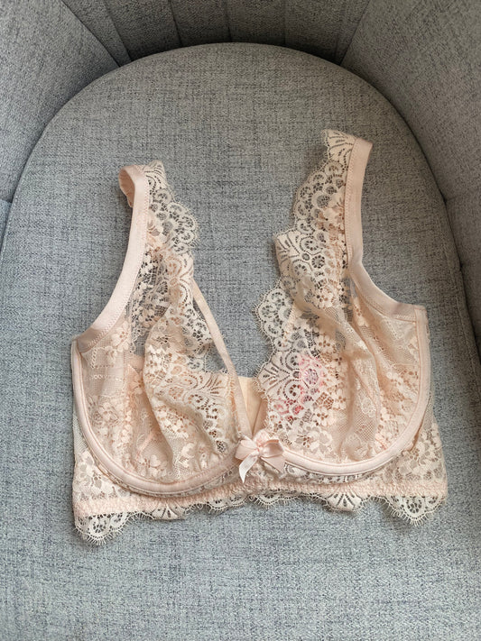 Hunkmoller | 34/75 DD