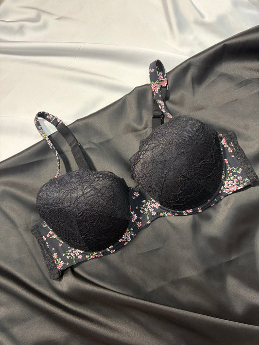 Floral lace push up