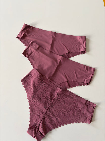 Danskin laser cut no show panty