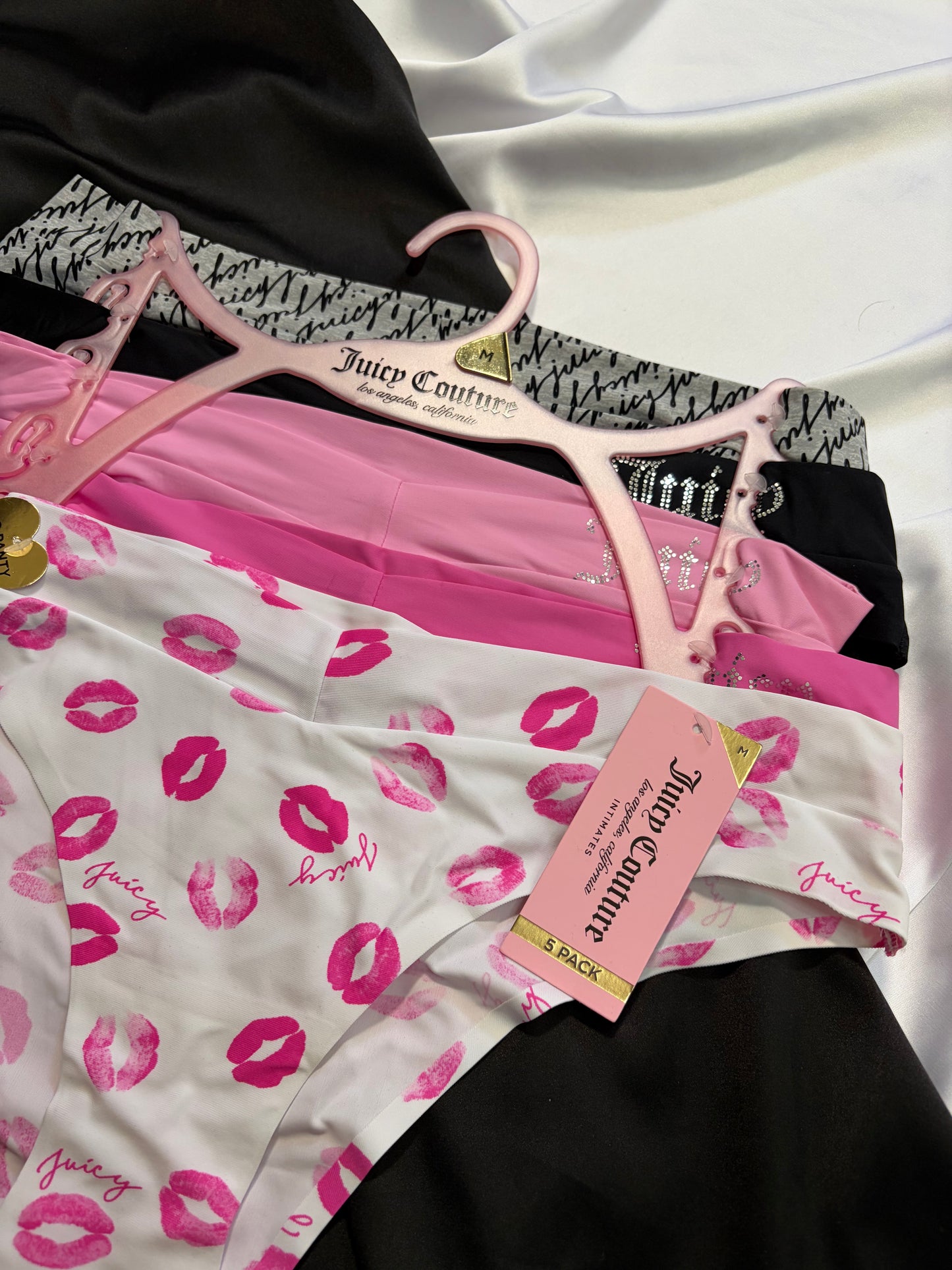 Juicy couture pack of 5 no show panties