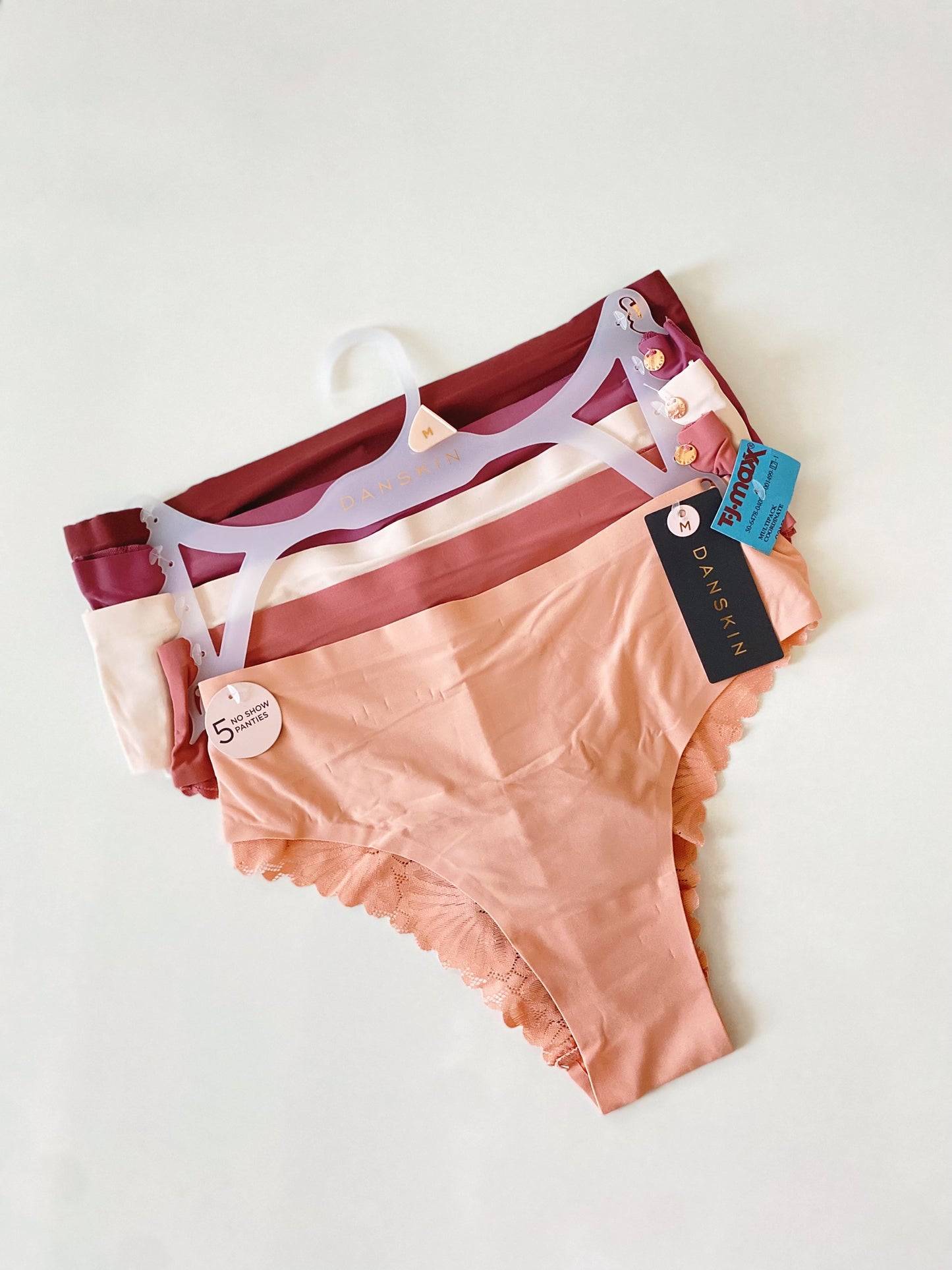 Danskin pack of 5 no show panties