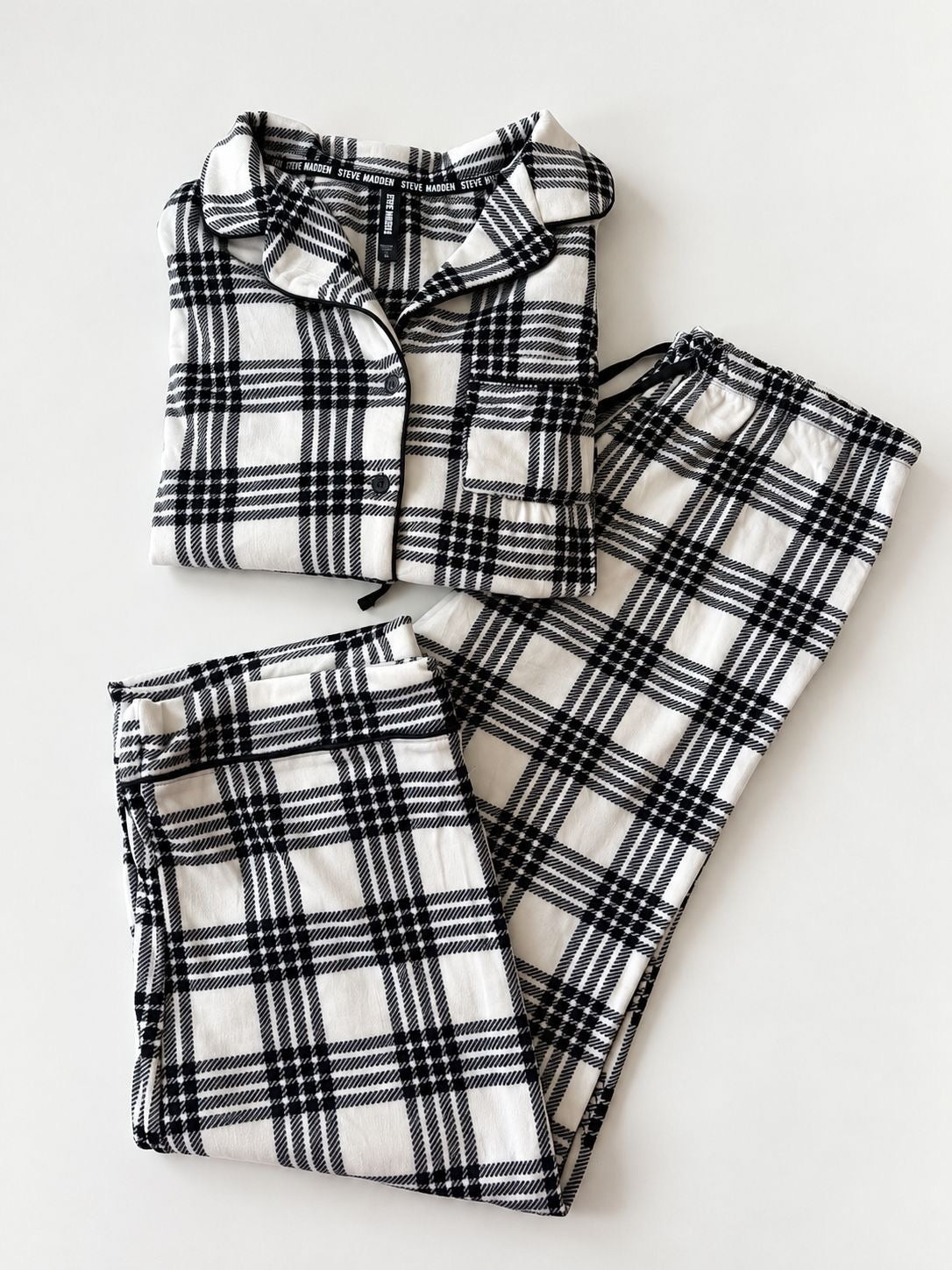 Steve madden checkered velvet PJ set