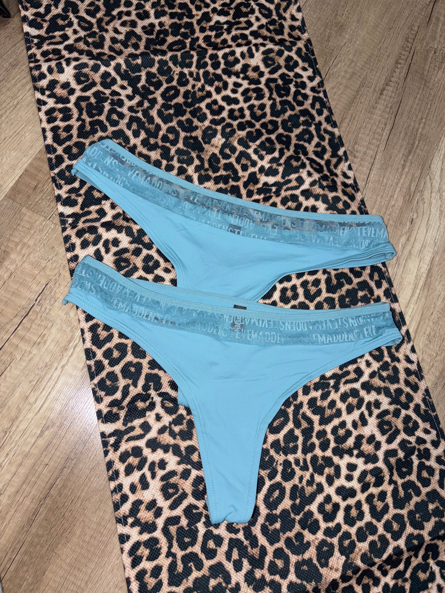 Steve madden thong | M & L