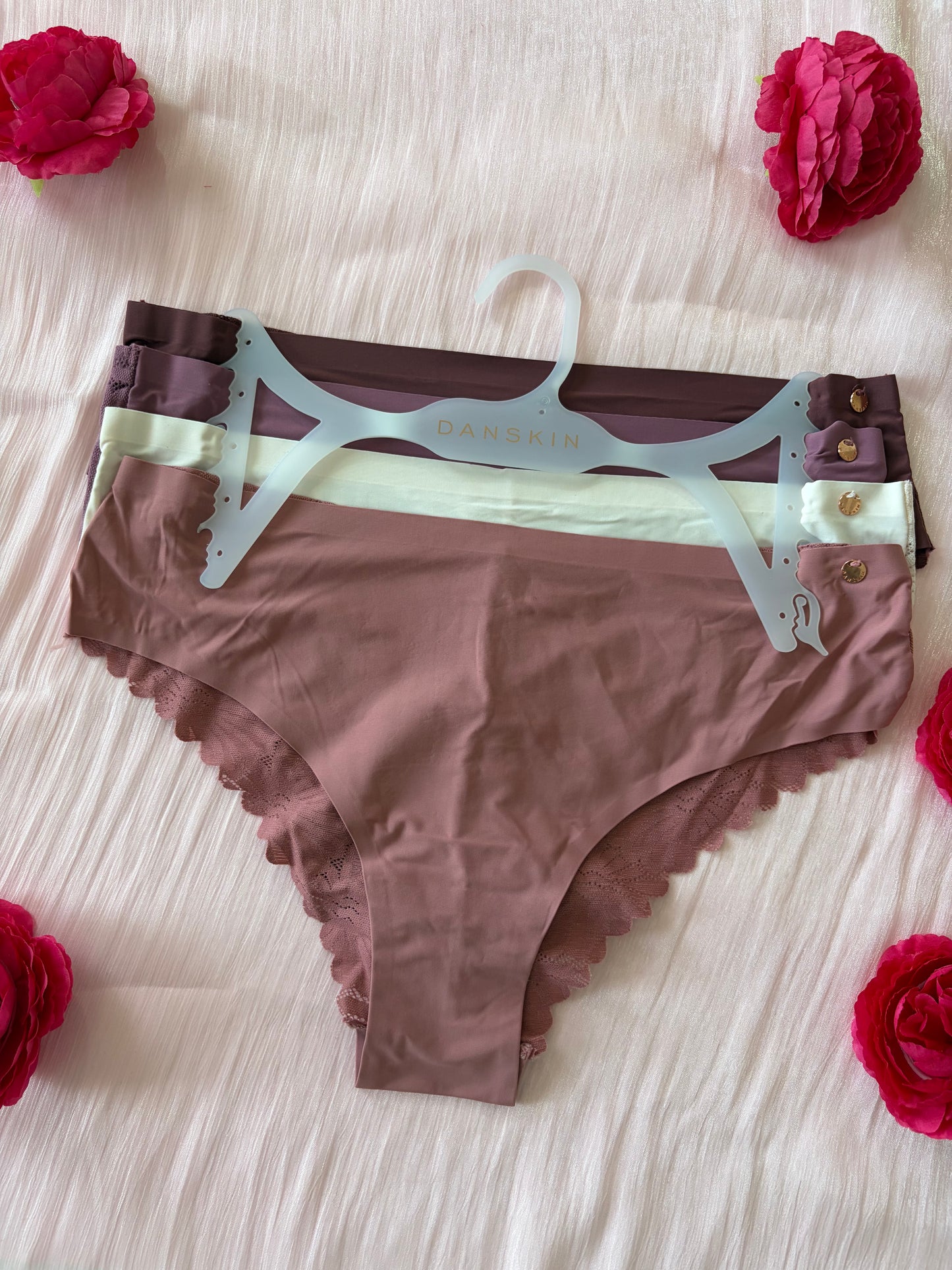 Danskin pack of 4 seamless panties | L