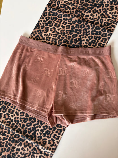 Juicy couture velvet shorts | XL