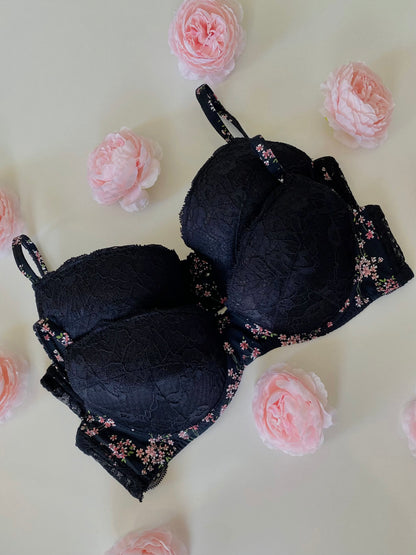 Floral lace push up