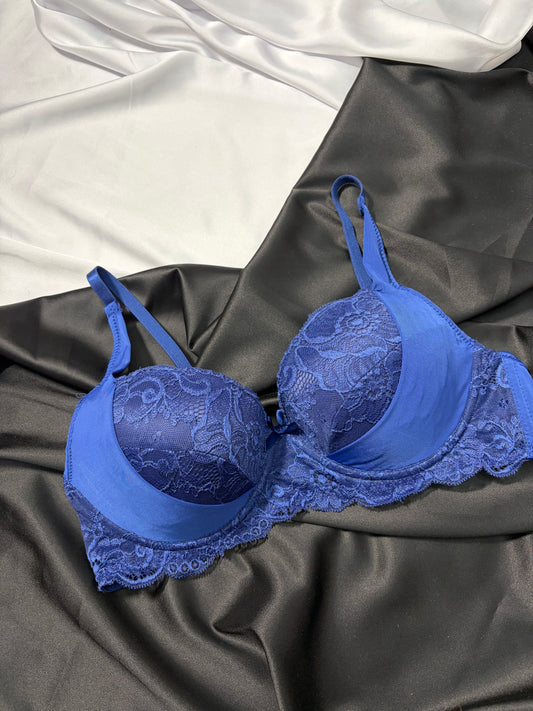 Navy lace bra | 36/80 B