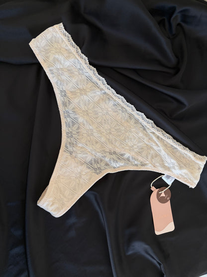 Love skin thong