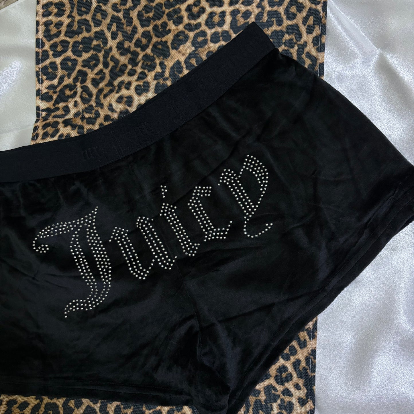 Juicy couture velvet short