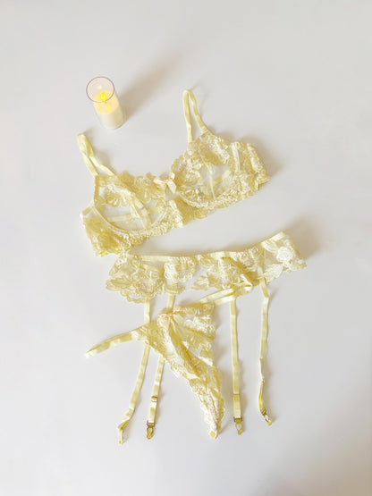 Butter yellow 3 pc lingerie set | L