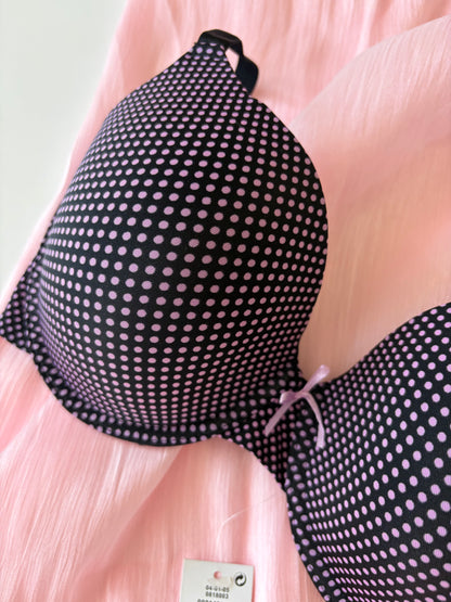 Secret possessions | 34/75 D