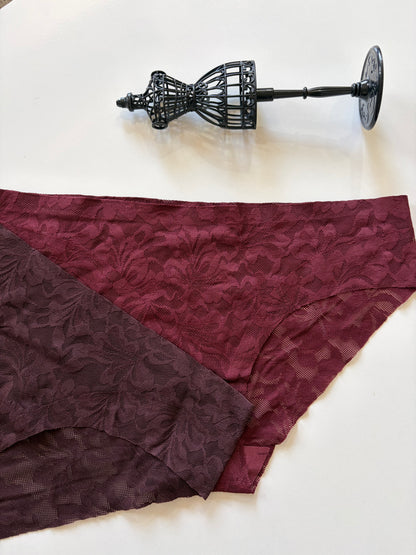 Adrienne vitadini set of 2 seamless panties | M