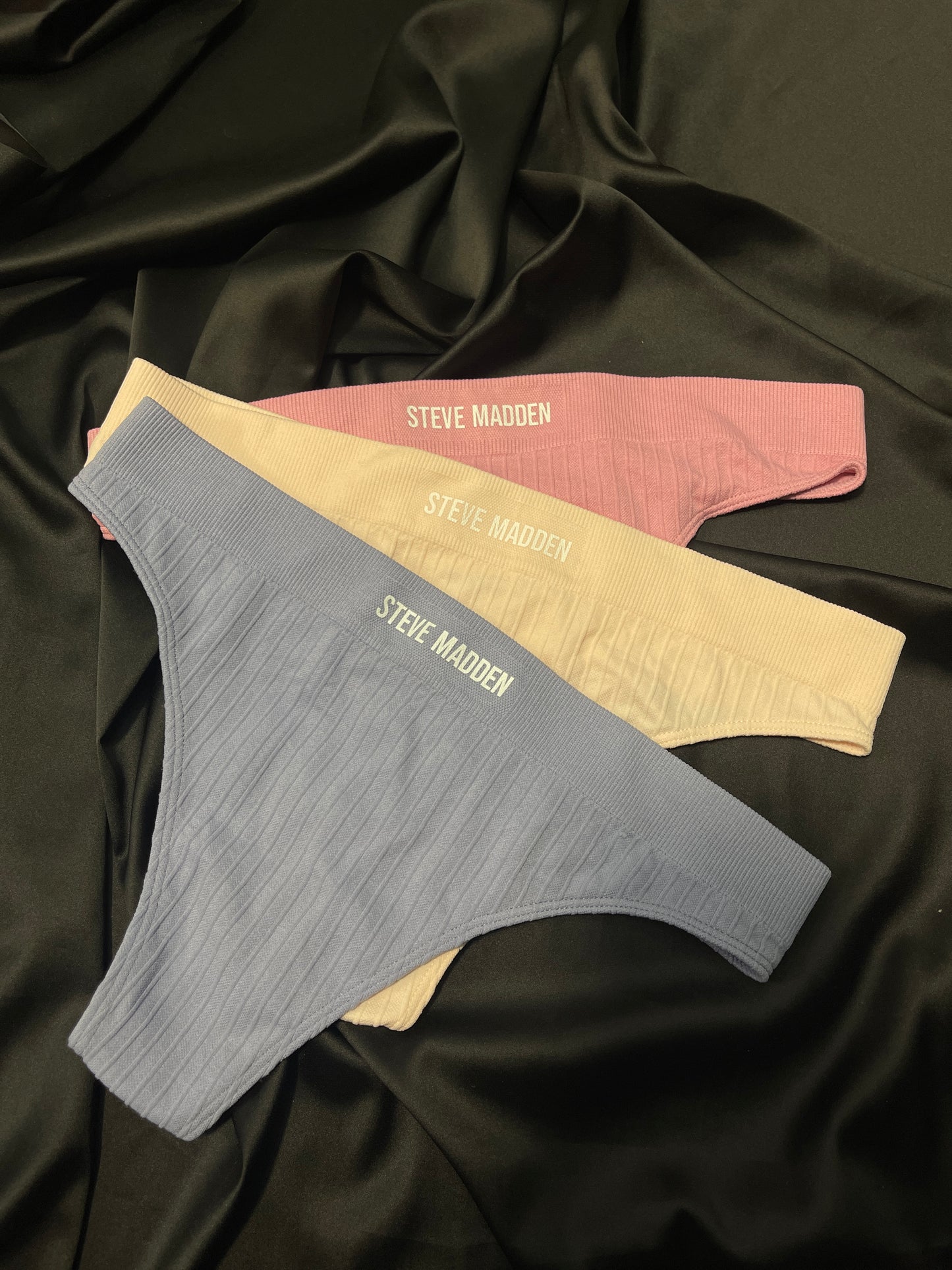 Steve madden pack of 3 thongs | S