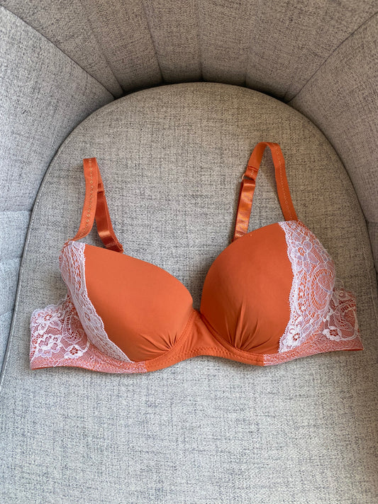 Janina | 38/85 B