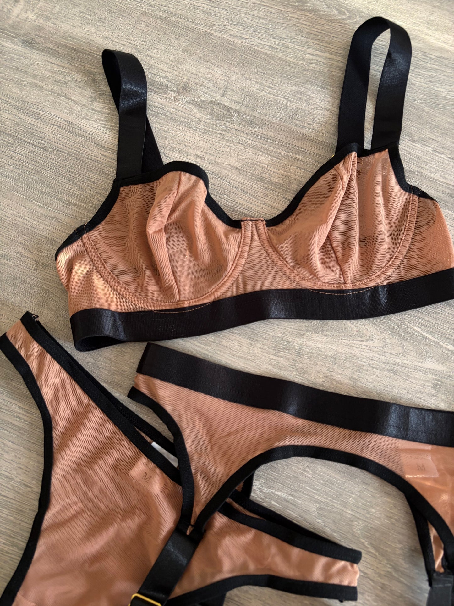 Embrace me lingerie set